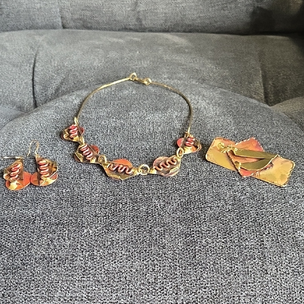 Handcrafted Copper Jewelry Set-‎ Necklace, Brooch & Earrings